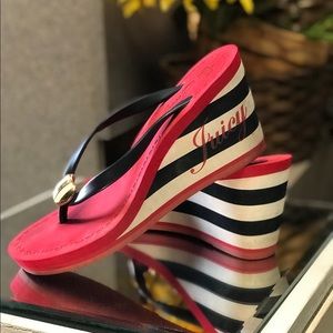 Authentic Juicy Couture sandals Size 7